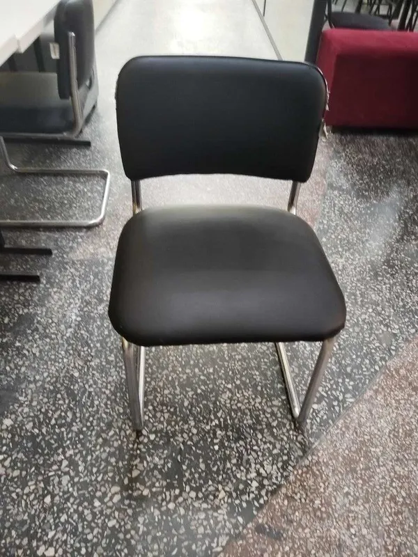Silver stullar va maxsus stullar sotiladi