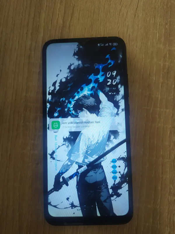 Экран Redmi 10A по краю немного вышел, не заметно 2