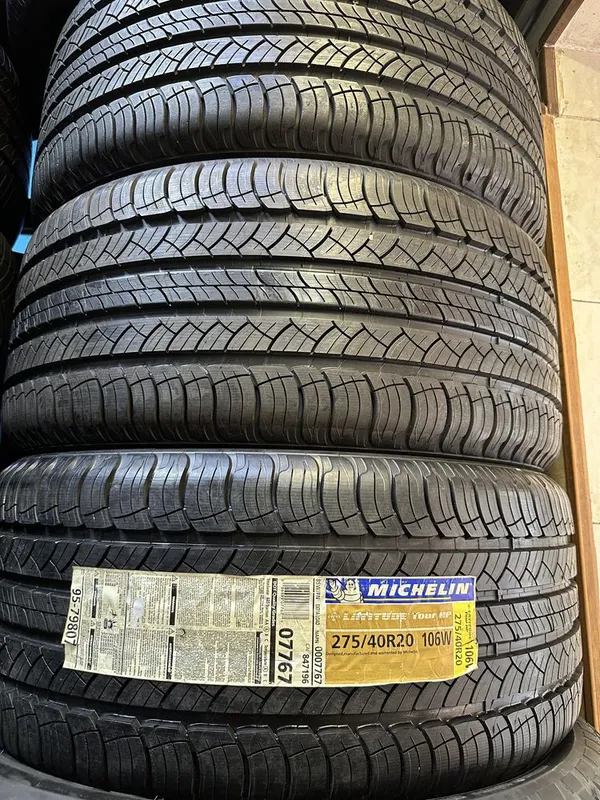 Michelin Latitude 275/40 R20 — 2 новые + 2 б/у, это цена за комплект Michelin Latitude 275/40 R20 — 2 новые + 2 б/у, это цена за комплект