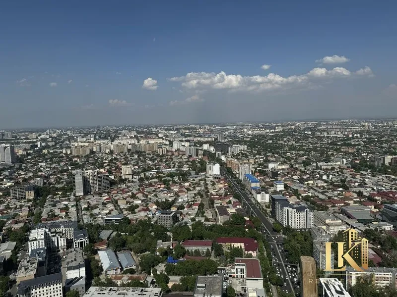 Продаётся 2-комнатная квартира в ЖК Piramit Tower 8