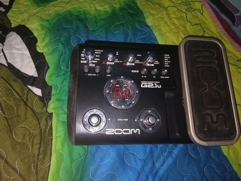 Zoomg2.1u guitar effect pedal — фото 1