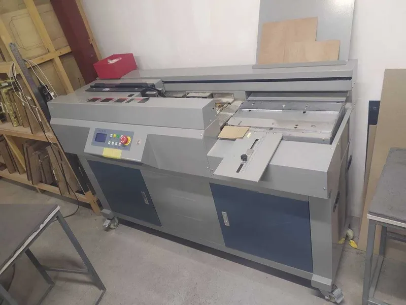 Термоклеевая машина КБС HAOLY 60M-A3 (A3, до 60 мм) 1