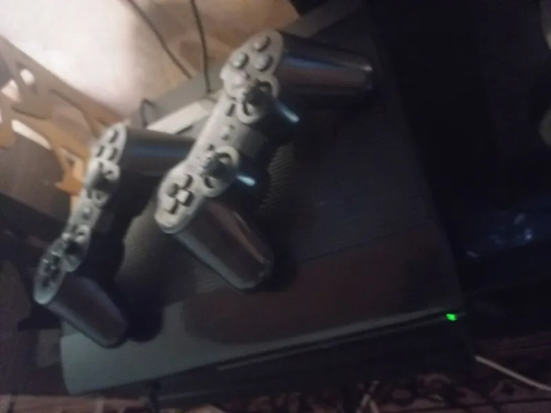 PS3 supper slim holati ideal 2 ta djoystik bor 40 o'yinlar yozilgan.. — фото 7