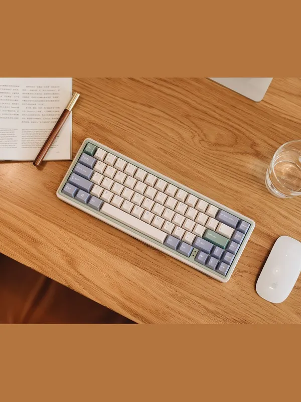 Клавиатура механическая Varmilo Minilo VXT67 Eucalyptus (VXT67), Gateron G Pro 2.0 Yellow, RGB, 67 клавиш — фото 4