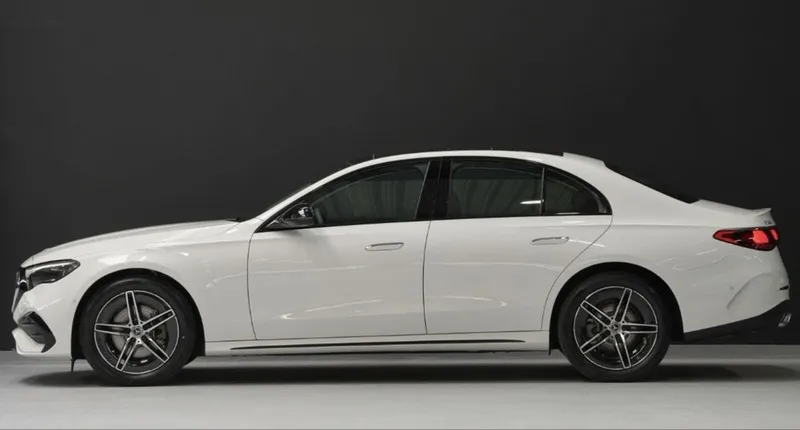 Mercedes-Benz E 200 AMG Line 2026 2 Mercedes-Benz E 200 AMG Line 2026 2