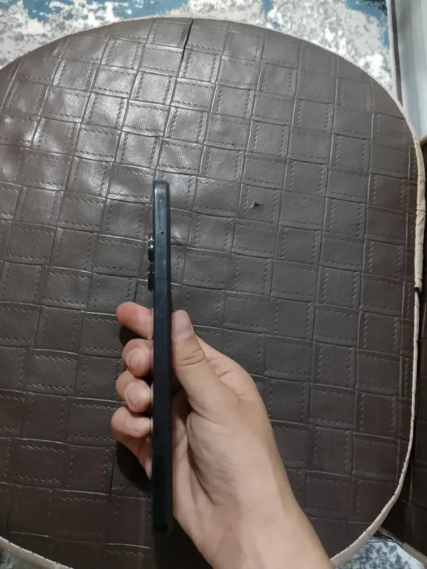 REDMI 12 память 256GB без дефектов 999 тысяч сум 4