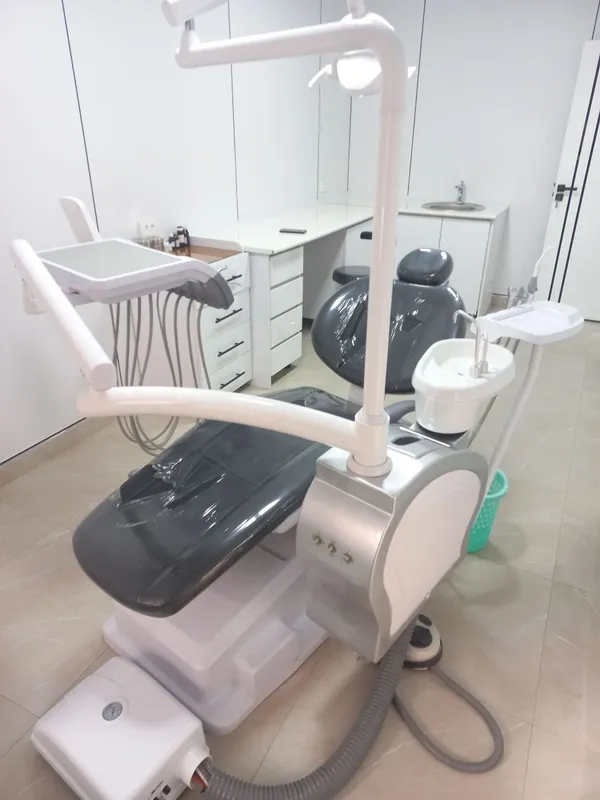 Stomatologik kreslo 8 Stomatologik kreslo 8