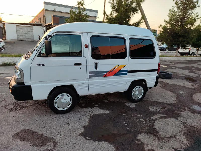 Chevrolet damas. 2