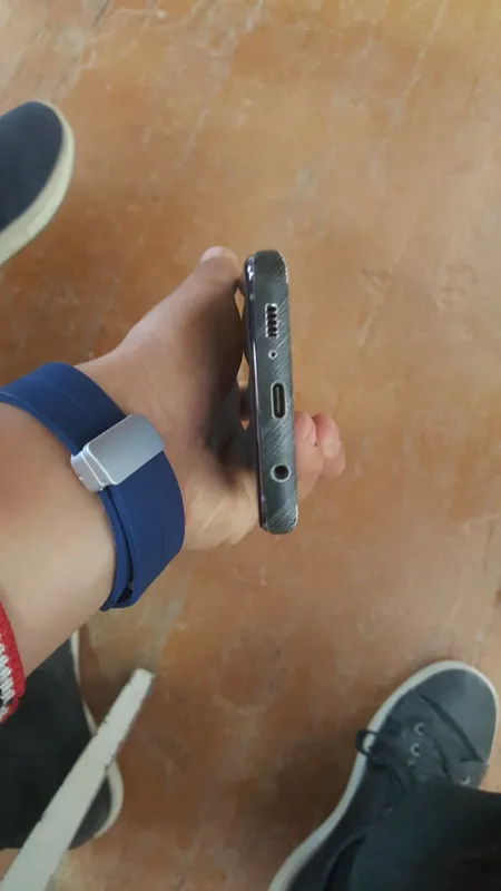 Samsung S10 6