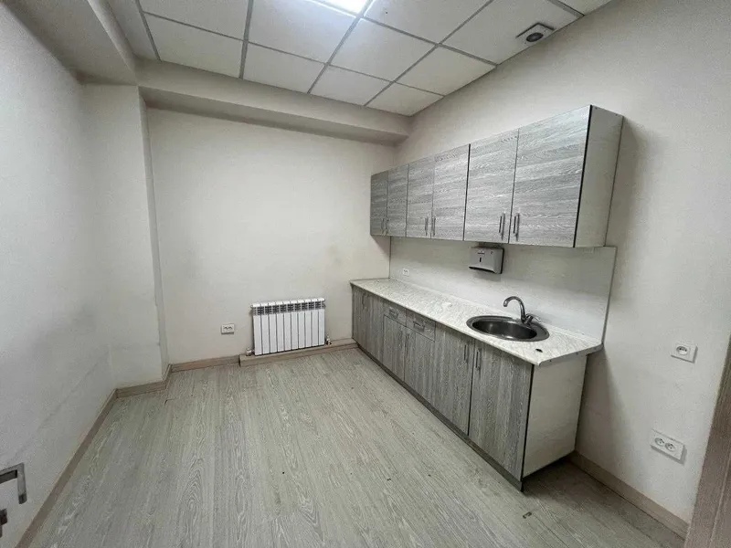 Аренда офиси Бизнес центр Ракат боши 222м2 — фото 3