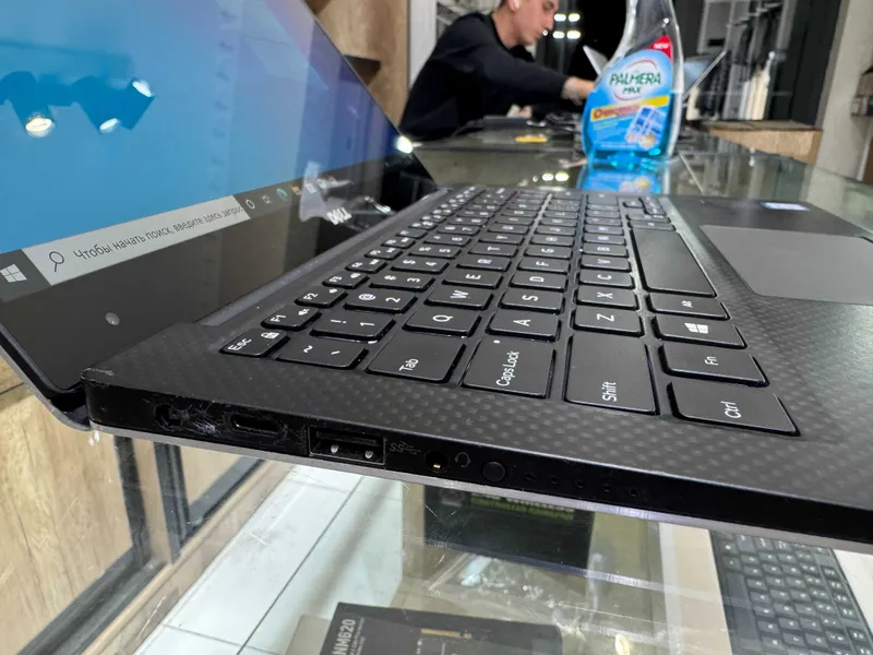 DELL XPS 13 sensorli 4K Intel Core i7-8550U 16 GB tezkor xotira 256 SSD 5 DELL XPS 13 sensorli 4K Intel Core i7-8550U 16 GB tezkor xotira 256 SSD 5