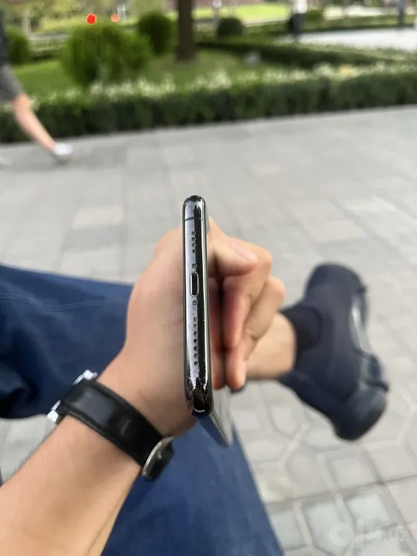 Iphone 11 pro max 256 GB 4 Iphone 11 pro max 256 GB 4