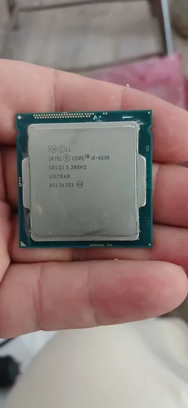 Процессор Intel Core i5-4590 (LGA 1150) Haswell / Отличное состояние Процессор Intel Core i5-4590 (LGA 1150) Haswell / Отличное состояние