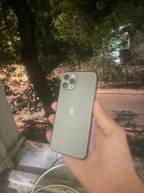 11 Pro, состояние хорошее, 64GB, ёмкость батареи 100%, Usulinni 2