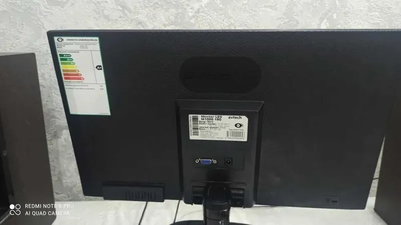 манитор avtech LED M1000 19D 1
