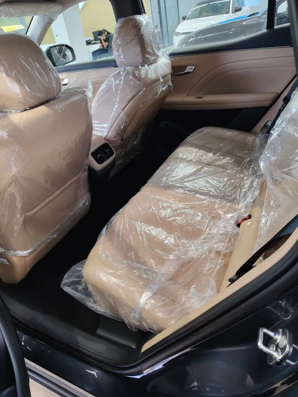 GAC AION I60 TITANIUM GREY REEV 210km 2025/12 gibrid — фото 3