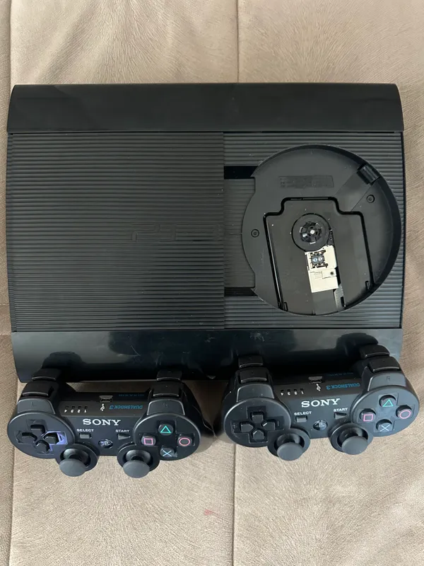 PlayStation 3 SuperSlim 260 ГБ + 2 пульта 3 PlayStation 3 SuperSlim 260 ГБ + 2 пульта 3