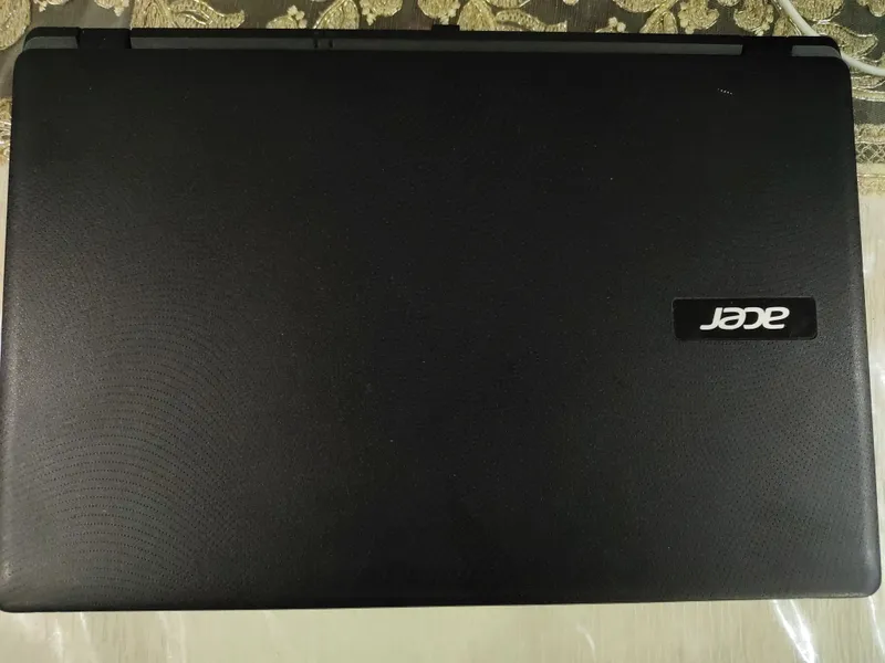 Acer Aspire E5-576 1