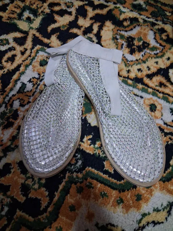 Ayollar oyoq kiyimi 2