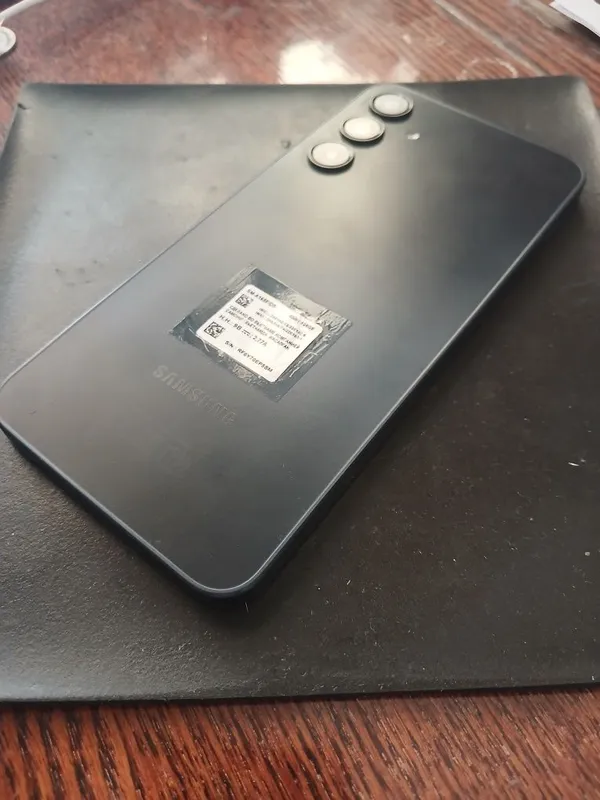 Продам Samsung A16 4 Продам Samsung A16 4