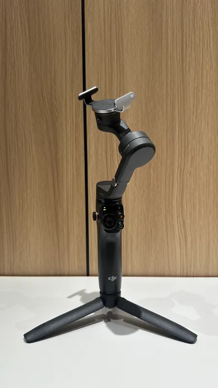 DJI OSMO MOBILE 6 4 DJI OSMO MOBILE 6 4