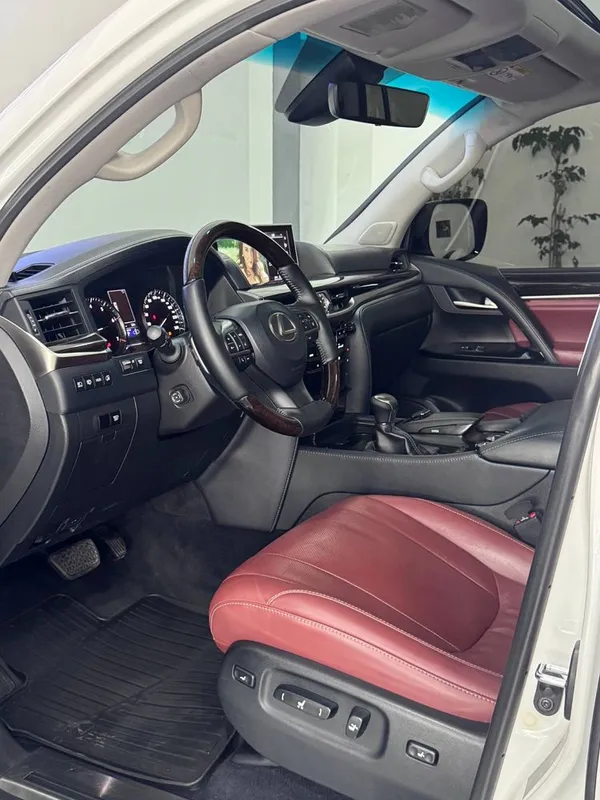 Lexus LX 570 Sotuvda 6 Lexus LX 570 Sotuvda 6