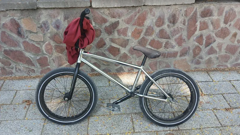 BMX velosiped