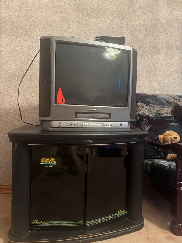 Televizor kaseta oqidi kachelya sotiladi 3