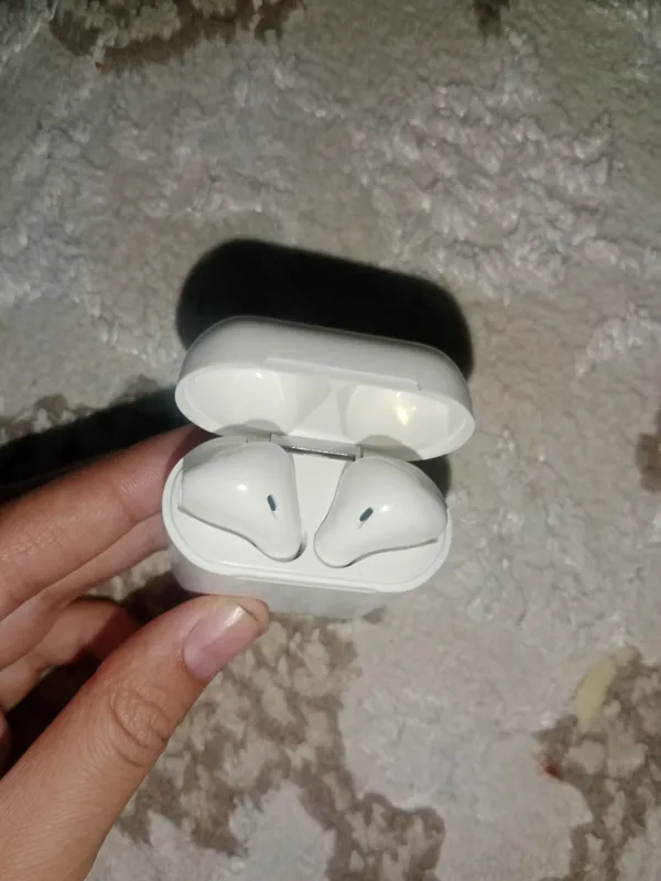 AirPods 2 AirPods 2
