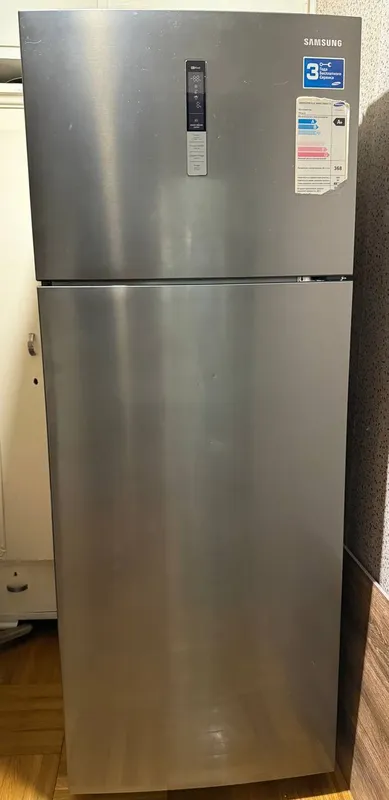 Холодильник Samsung RT60KZRIH