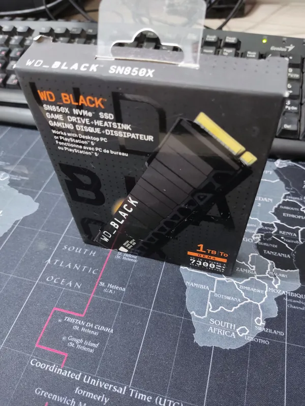 WD BLACK sn850x 1tb gen4 heatsink open box 1 WD BLACK sn850x 1tb gen4 heatsink open box 1
