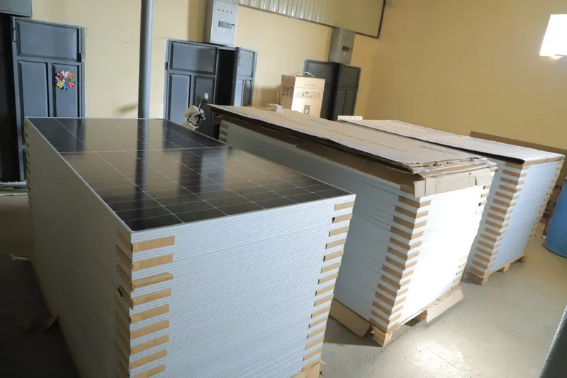 Optom birinchi qo'l. Quyosh panel invertor quyosh suv isitgichlar