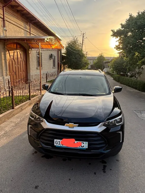 Trecker 2 sotiladi yoki arenda