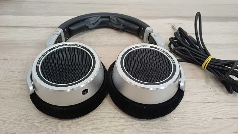 Студийные наушники Neumann NDH 30 — фото 3