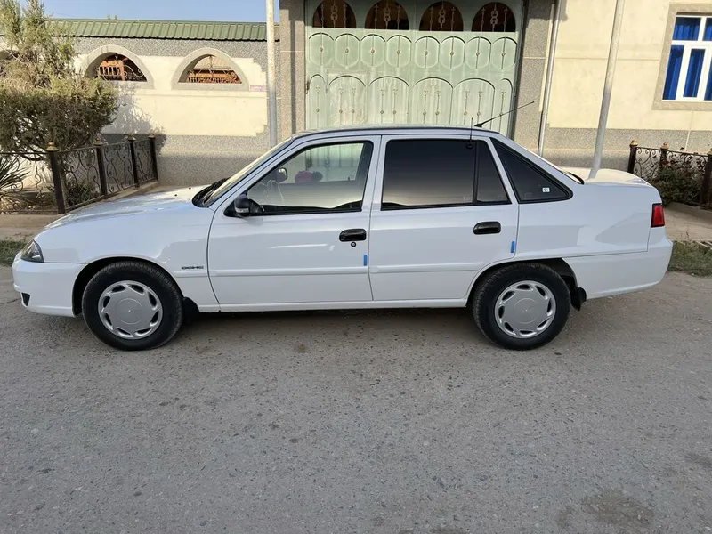 Nexia 2 1.6 lux kansaner 5