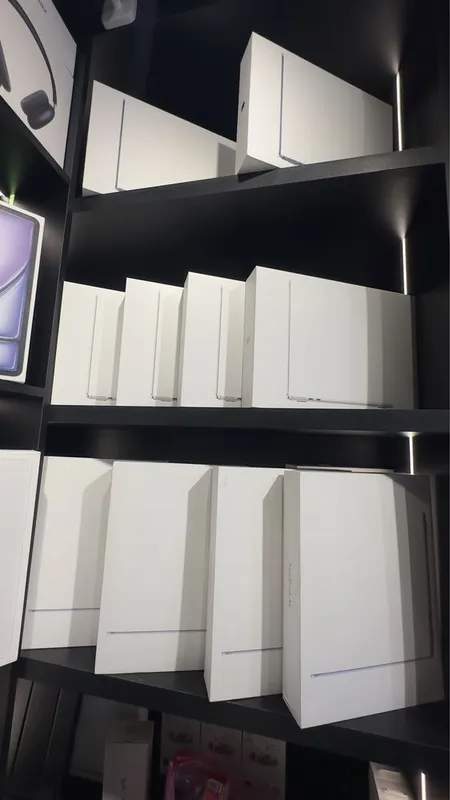 Macbook air m5 16/512 13 inch new