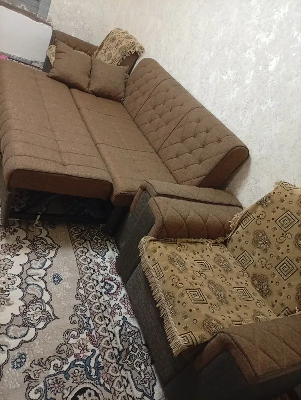 Srochna sotiladi divan kresla 3 Srochna sotiladi divan kresla 3