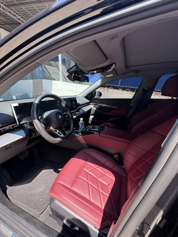 Bmw I5. 5