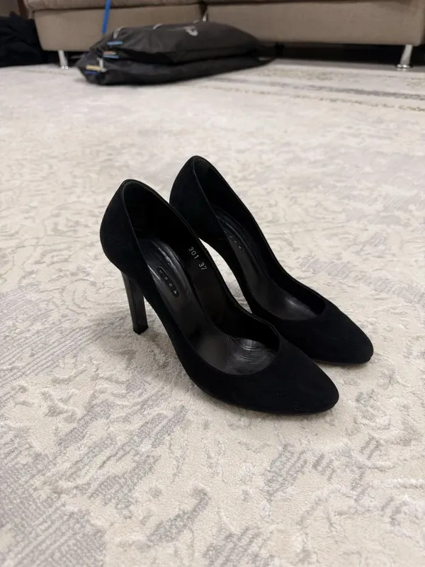 Продам женские каблуки