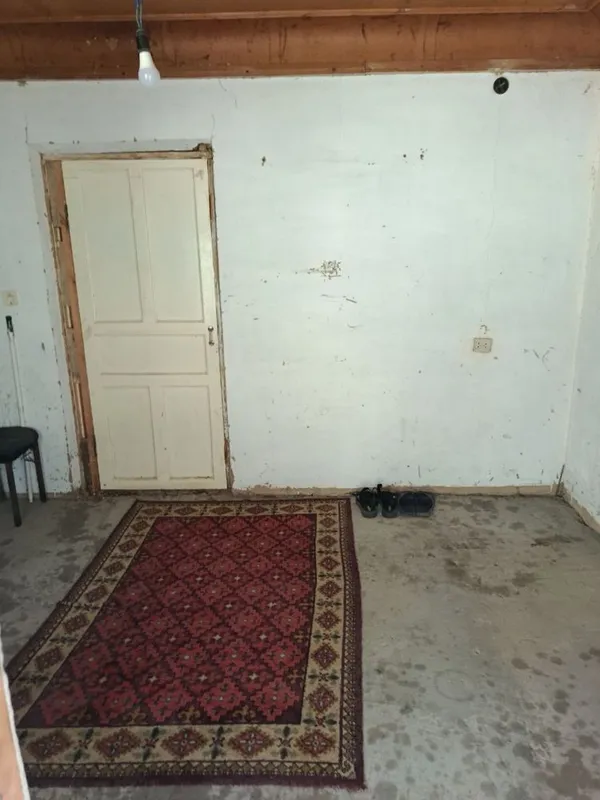 Yangiyo‘lda dala hovli sotiladi, o‘z uyi, katta tomorqa, 6 sotix yer 4 Yangiyo‘lda dala hovli sotiladi, o‘z uyi, katta tomorqa, 6 sotix yer 4