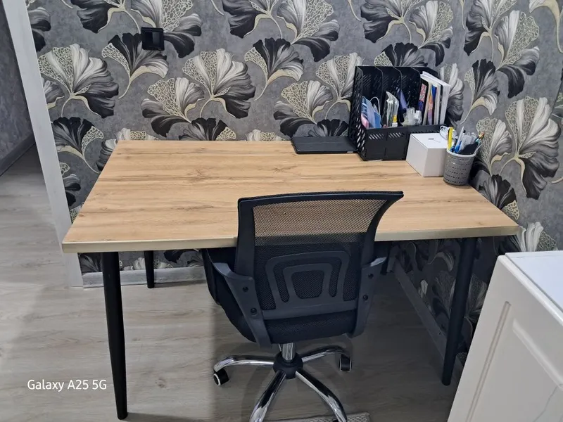 Продам стол со стульями 2 Продам стол со стульями 2