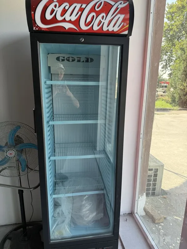 Витринный холодиник 1 Витринный холодиник 1
