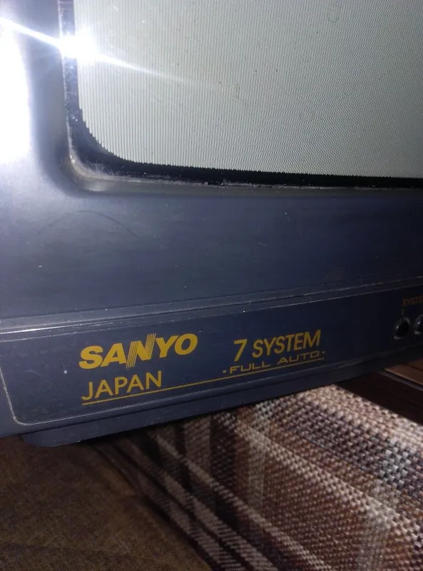 Японский телевизор SANYO 3 Японский телевизор SANYO 3