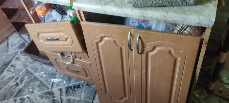 Oshxona mebeli sotiladi