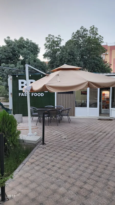 Продаётся зонт новый 1