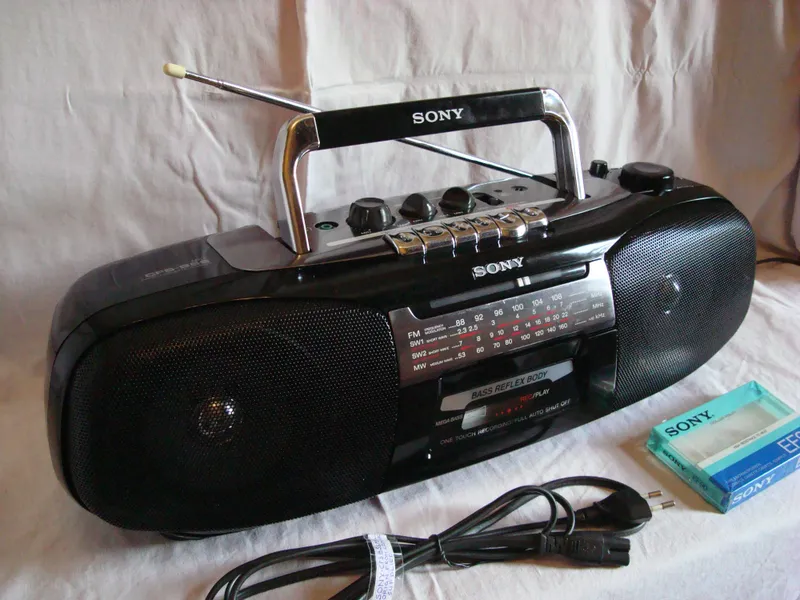 SONY CFS - B 5 S MK-2. 1997 год Редкий. Рабочий.