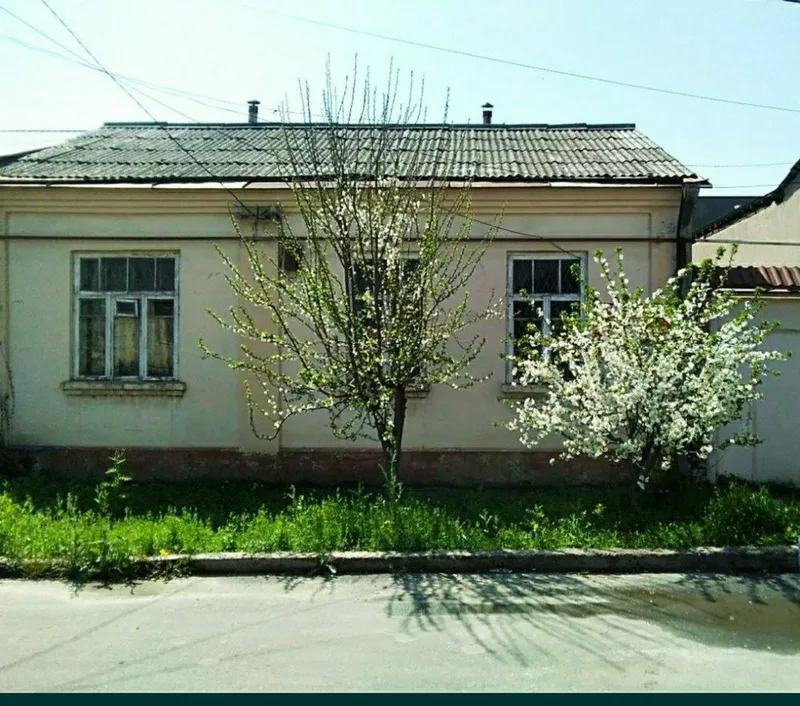 Продаётся дом с земельным участком — фото 1