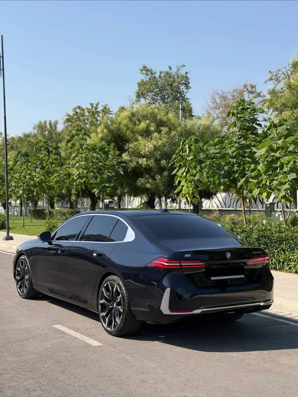 Bmw i5 naqd ga va savdo nasiya godovoy 20 % nomizga o’tkaziladi. 2 Bmw i5 naqd ga va savdo nasiya godovoy 20 % nomizga o’tkaziladi. 2
