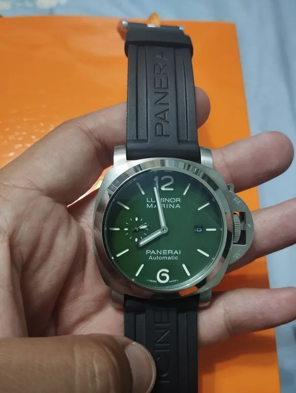 Panerai Luminor soati sotiladi. 3 Panerai Luminor soati sotiladi. 3