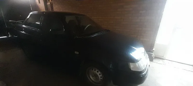 Лада 2110 в хорошом состояние 2